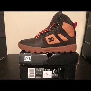 DC Pure High Top Boot Men’s Size 6.5 New in Box